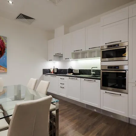 Kozmo Residences Hotel