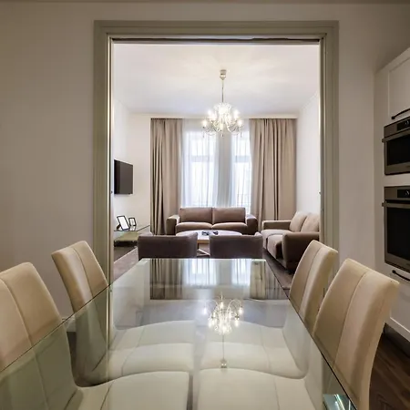 Kozmo Residences 5*