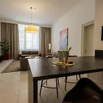 Kozmo Residences 호텔 5*