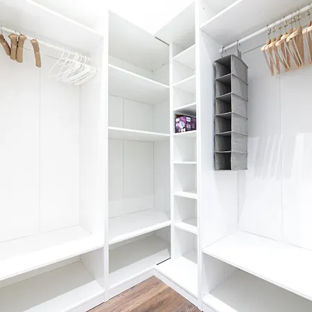 Szálloda Kozmo Residences 5*