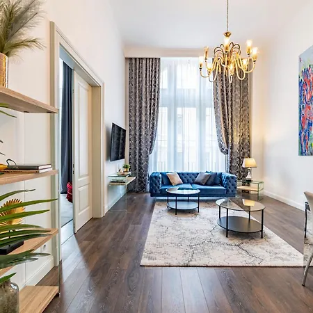 Hotel Kozmo Residences