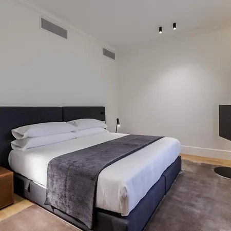Kozmo Residences 5*