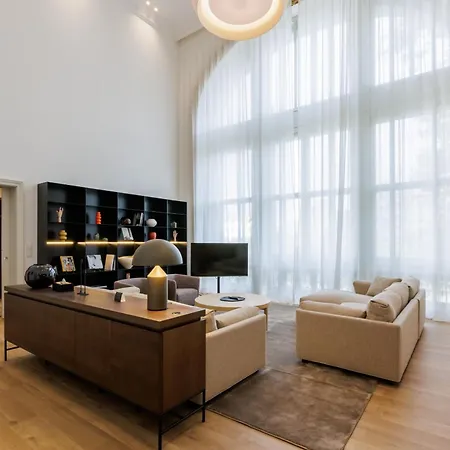ホテル Kozmo Residences 5*