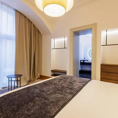 Kozmo Residences Hotel