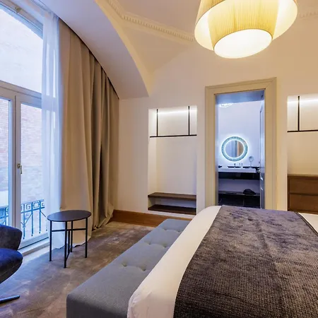 Kozmo Residences 5*
