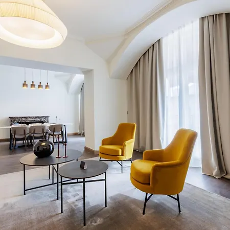 Hotel Kozmo Residences