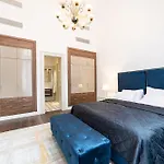 Hotel Kozmo Residences