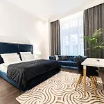 Kozmo Residences Hotel 5*
