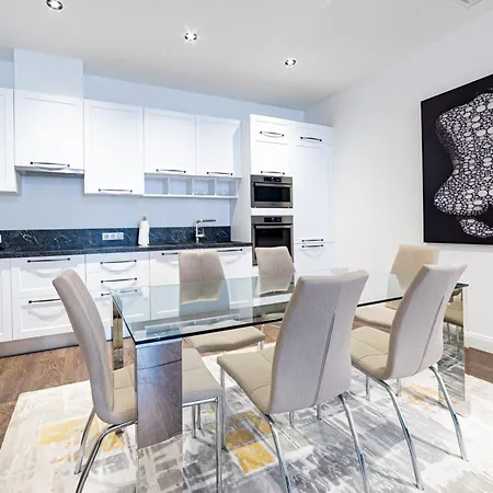 Hotel Kozmo Residences