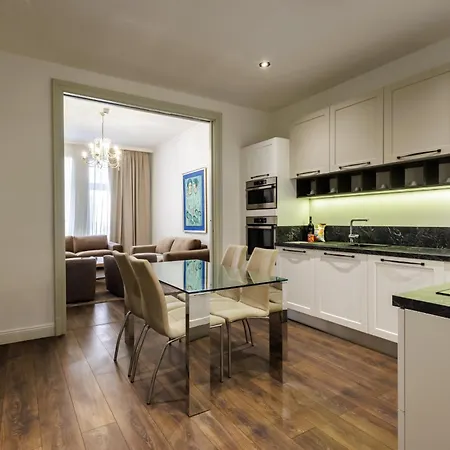 Hotel Kozmo Residences 5*